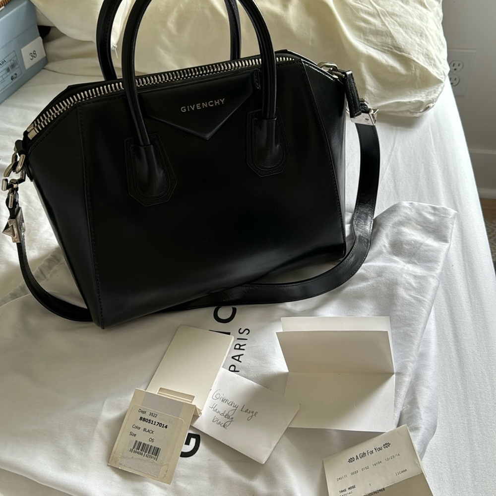 NWT Givenchy antigona medium